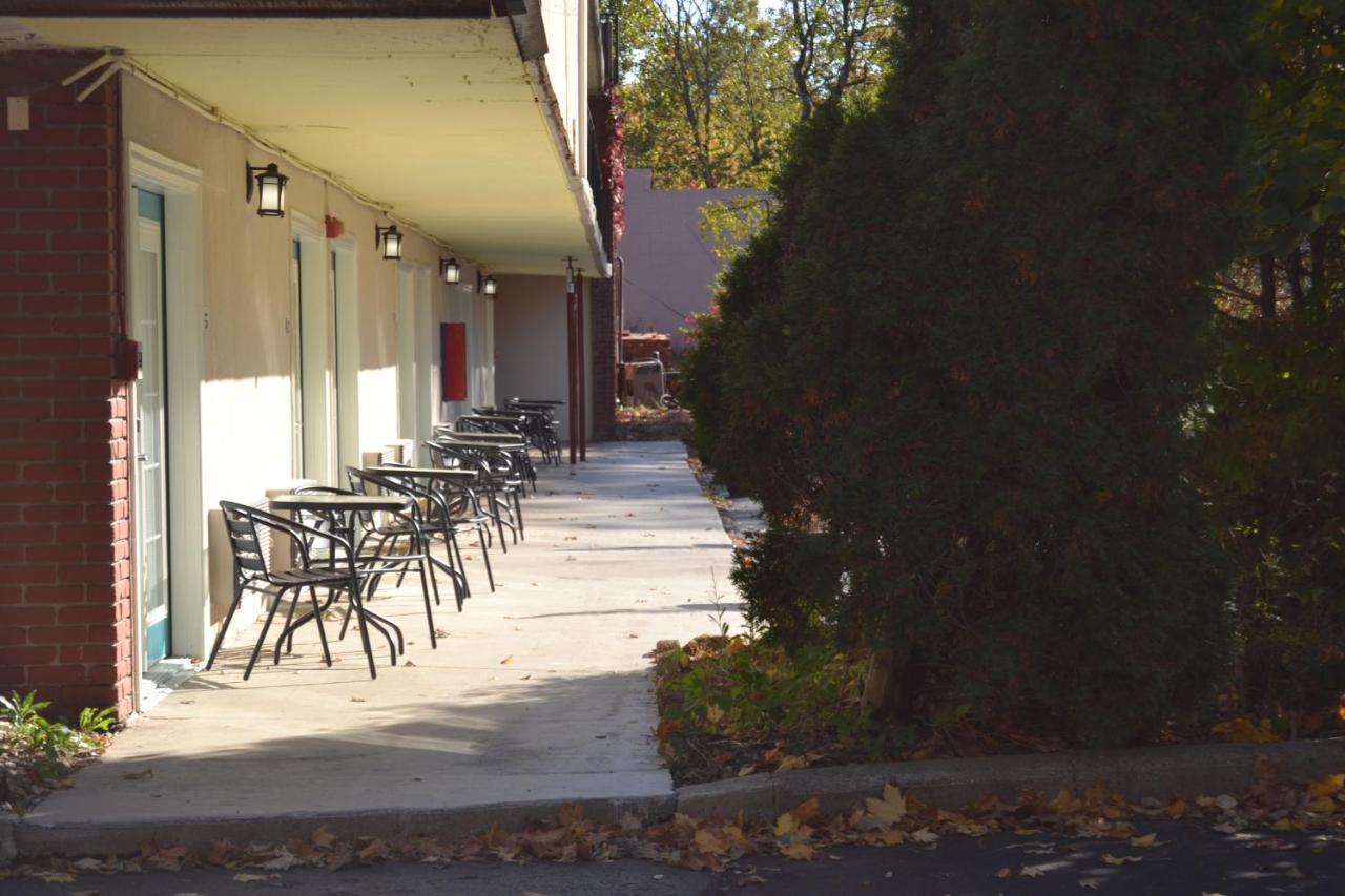 Cascades Inn Bloomington Exterior foto